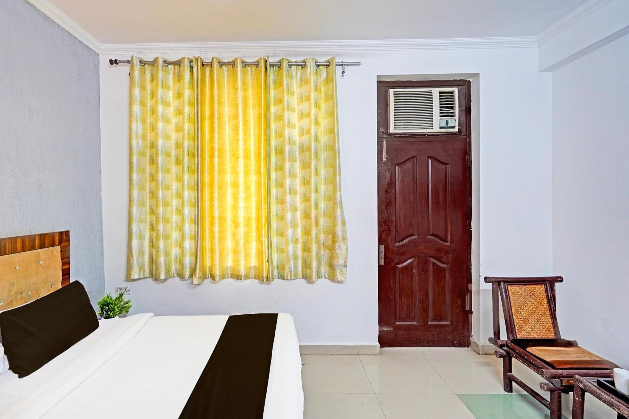 Super Hotel O Palm Dehradun Eksteriør billede